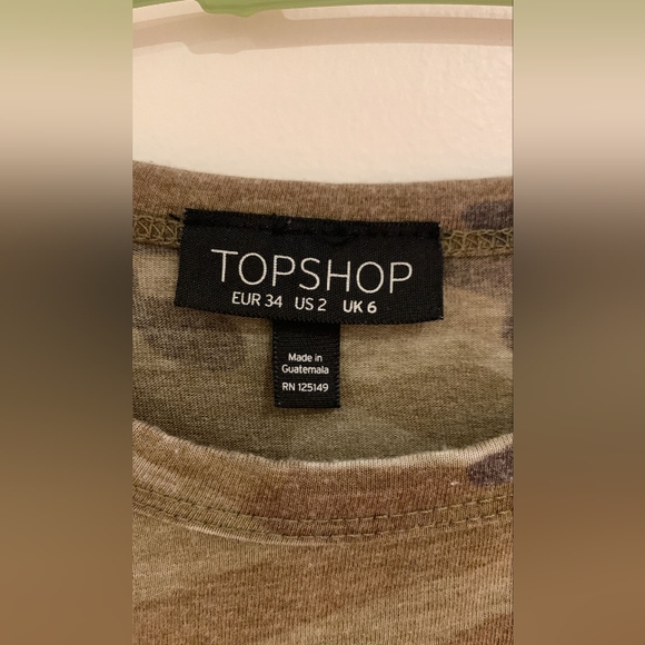 Topshop Camo Blouse - Picture 2 of 2